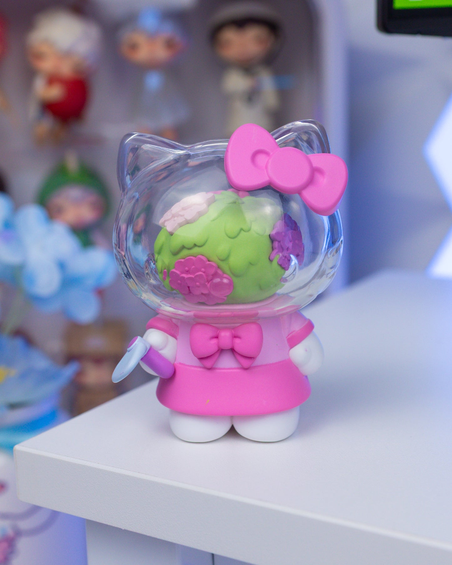 Azuma Makoto HK Series - Pink Hydrangeas (OPEN BOX)