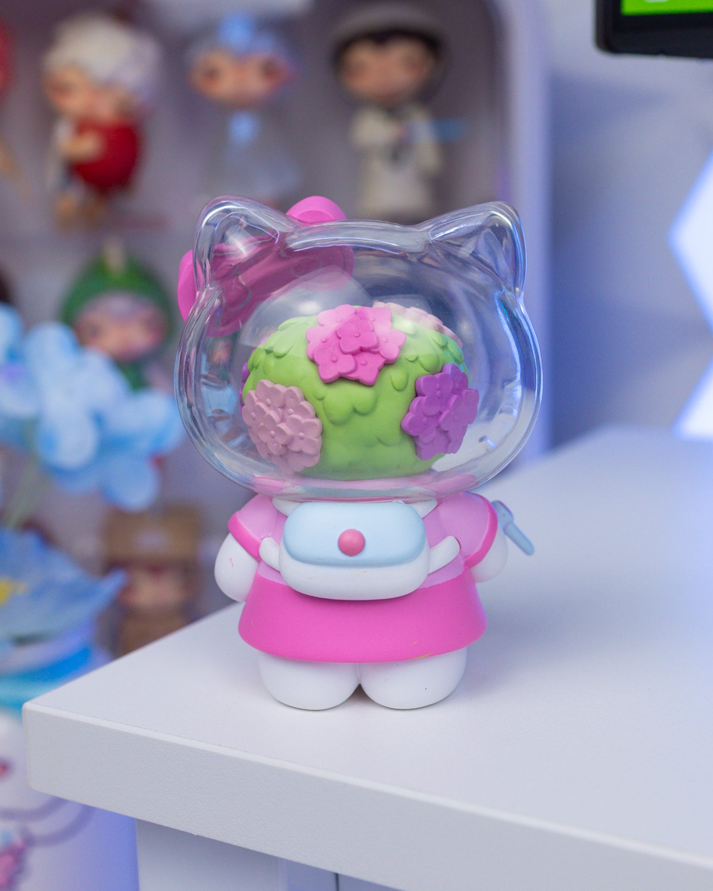 Azuma Makoto HK Series - Pink Hydrangeas (OPEN BOX)