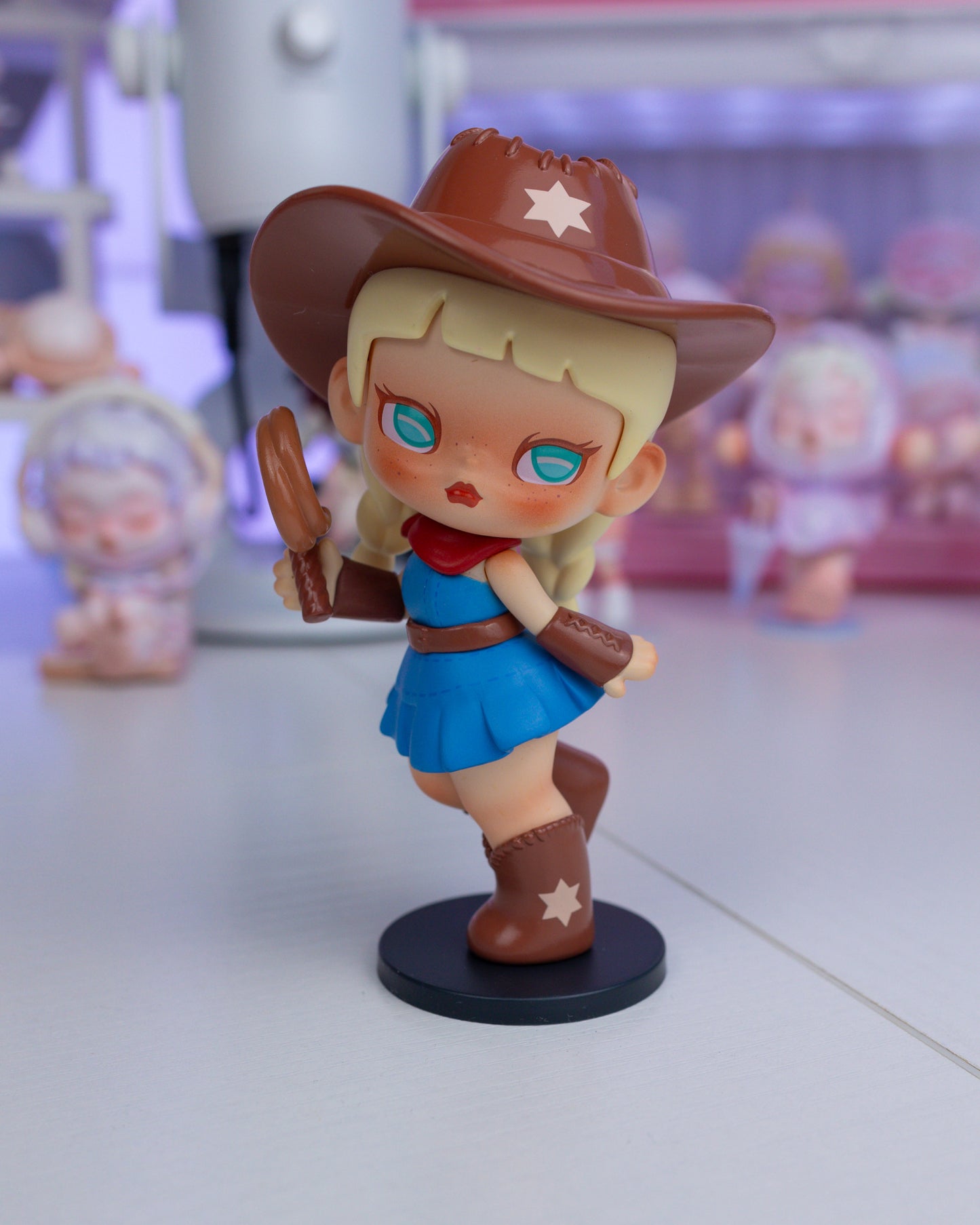 Anita Shining Star - Cowgirl (OPEN BOX)